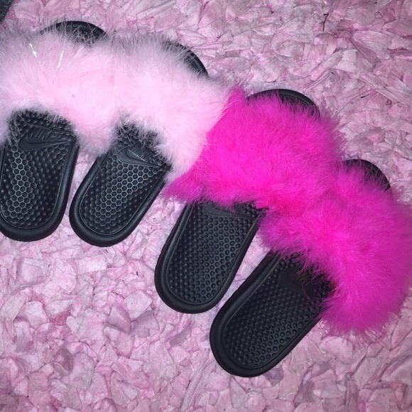Custom Fluffy Fur Slides 🤪‼️ - Picture 5 of 5